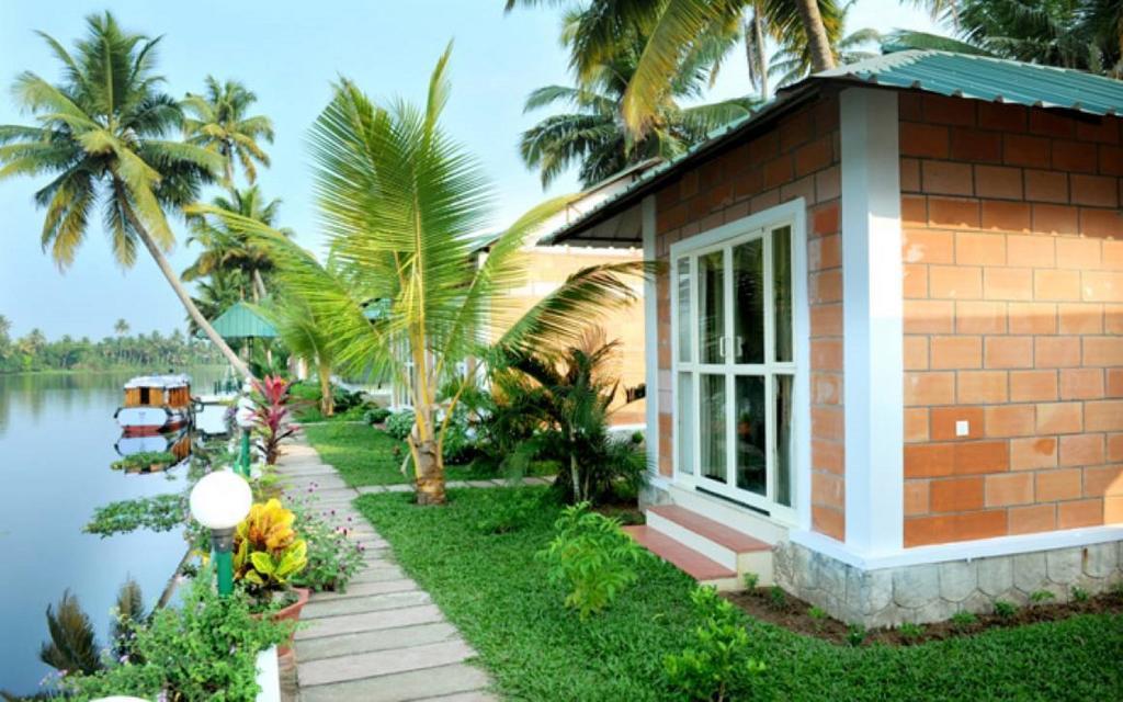 Riverine Resort Alappuzha Zewnętrze zdjęcie